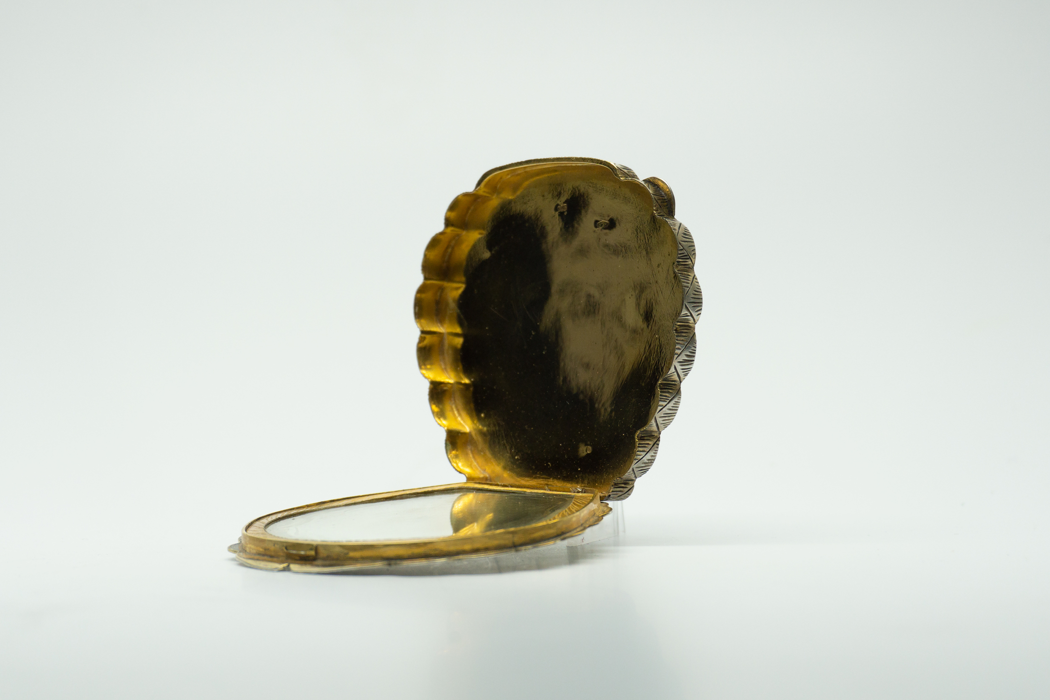 1950s Hand Painted Italian Compact