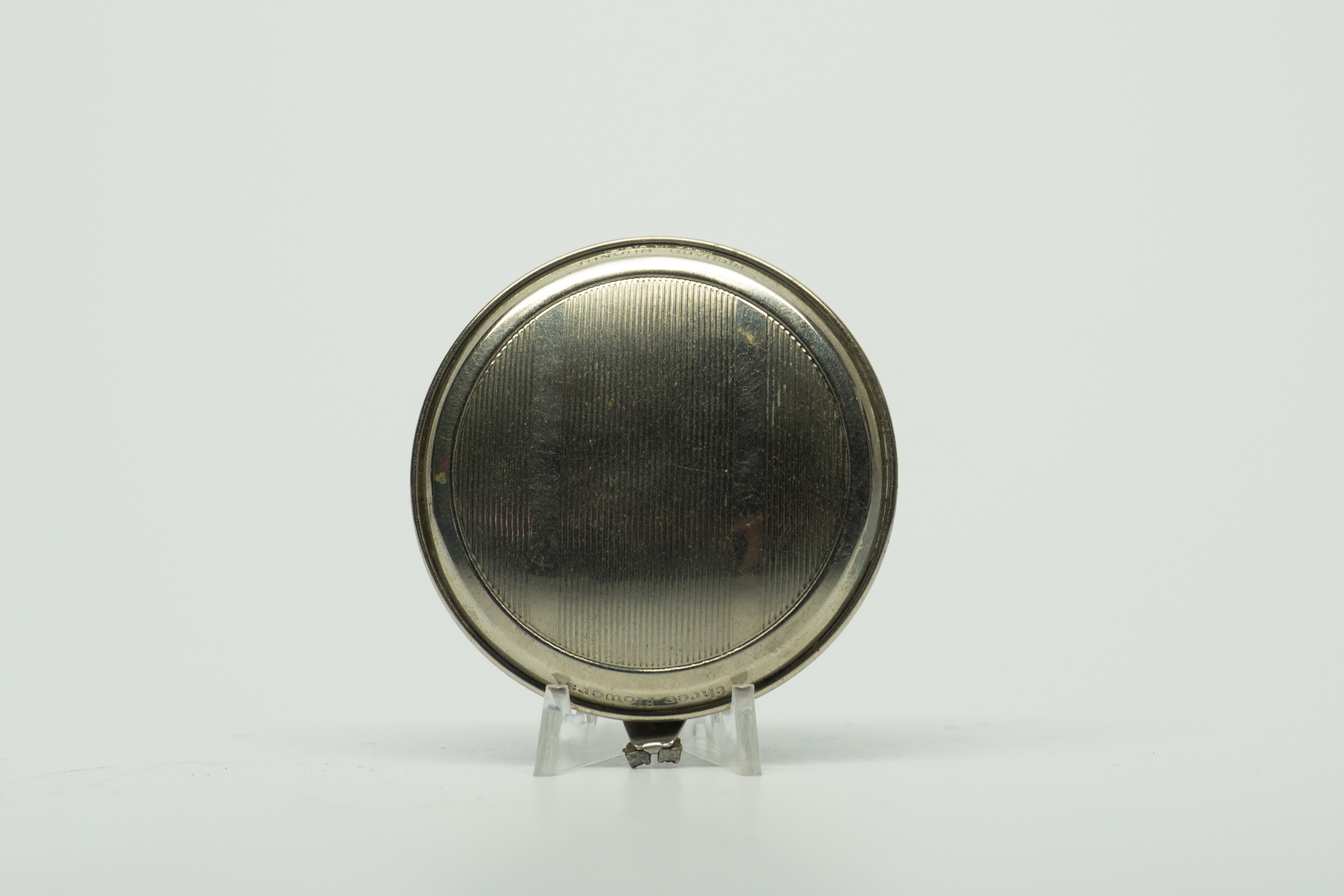 Richard Hudnut Deauville Compact