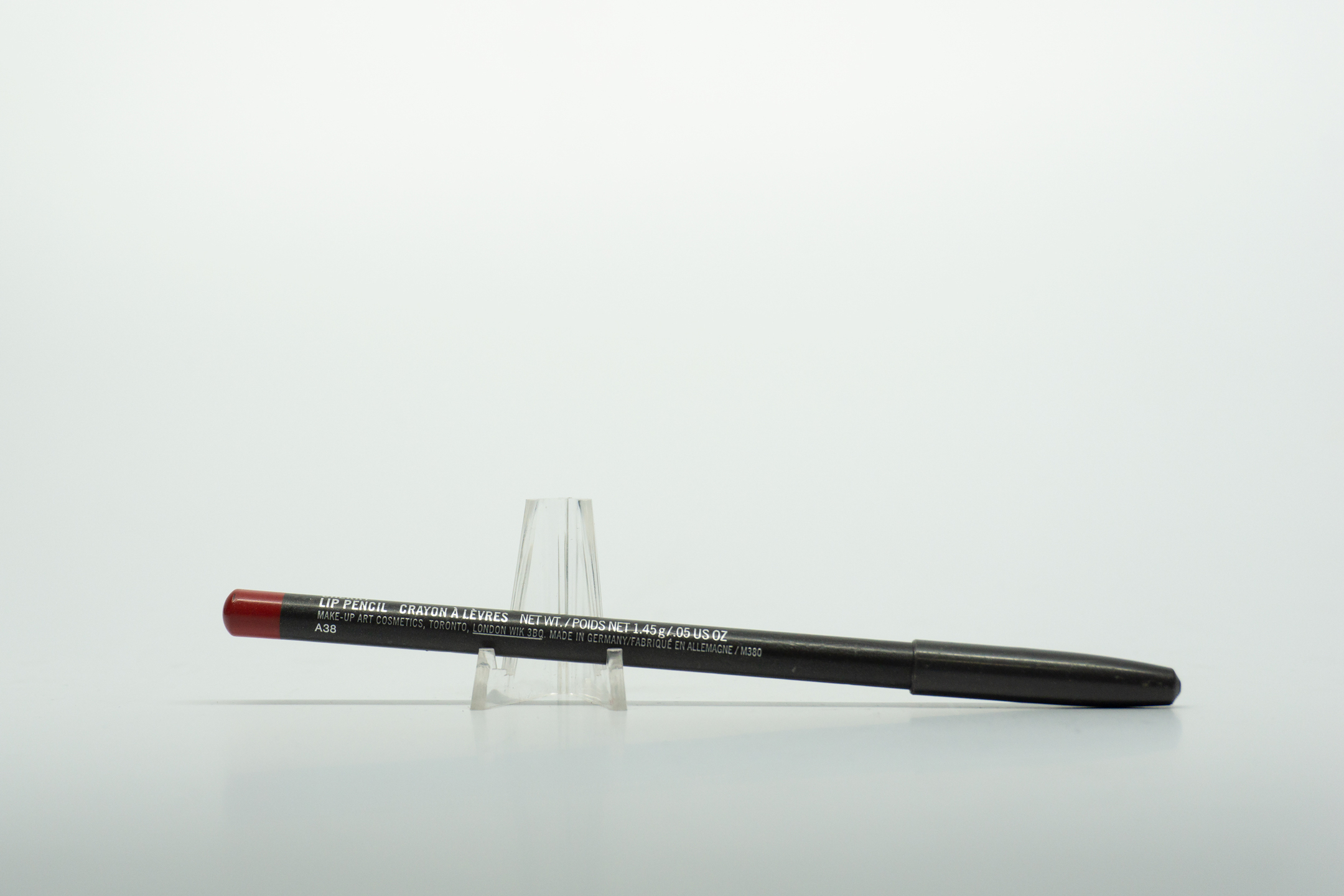 Amy Winehouse's MAC Lip Liner