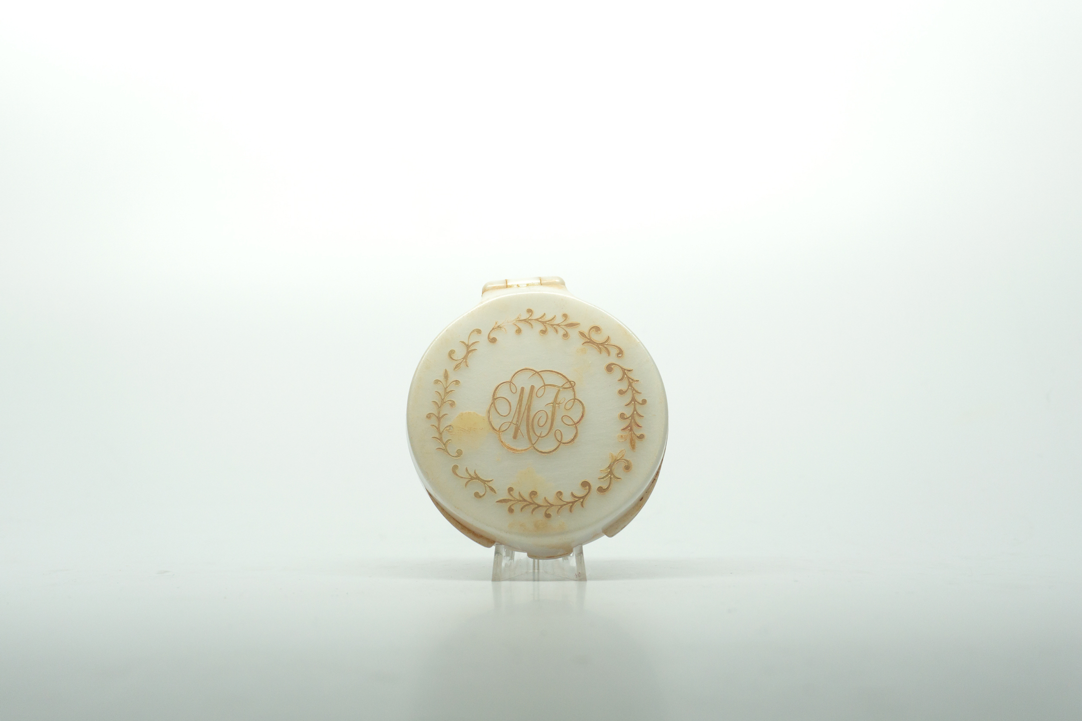 Mae West's Max Factor Creme Puff Foundation