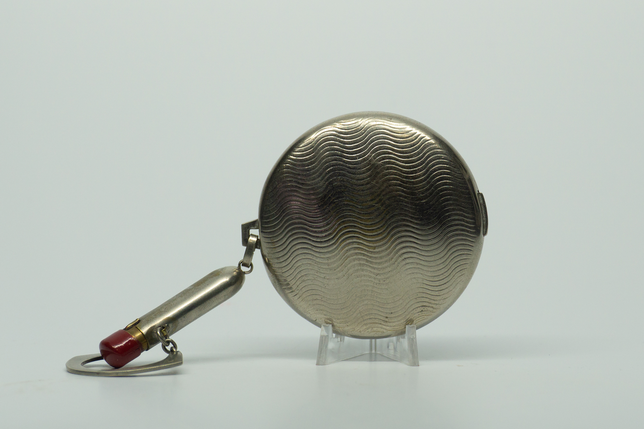 Richard Hudnut Deauville Compact